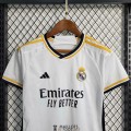 Maillot Real Madrid Enfant Domicile 2023/2024