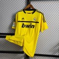 Maillot Real Madrid Gardien De But Yellow Retro Domicile 2011/2012