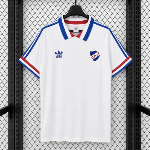 Maillot Club Nacional De Football Retro Domicile 1981/1982 Maillot Club Nacional De Football Retro Domicile 1981/1982