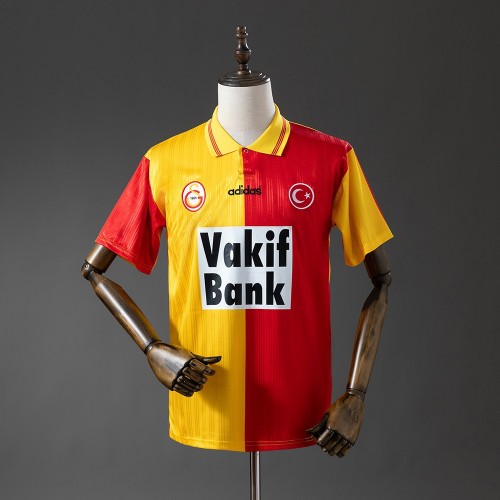 Maillot Galatasaray Retro Domicile 1996/1997 Maillot Galatasaray Retro Domicile 1996/1997