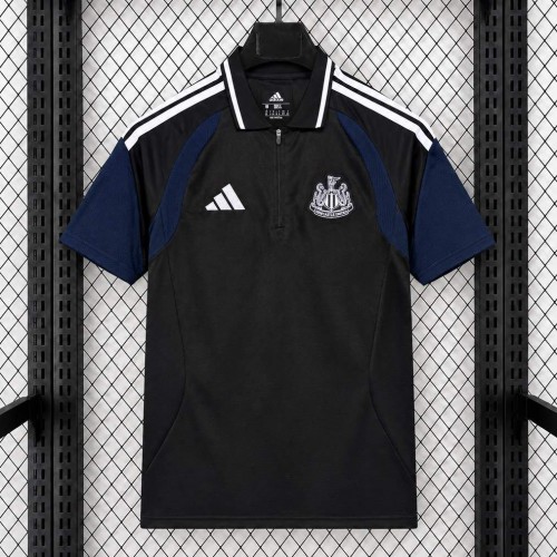 Maillot Newcastle United Travel Polo Black 2026/2027 Maillot Newcastle United Travel Polo Black 2026/2027