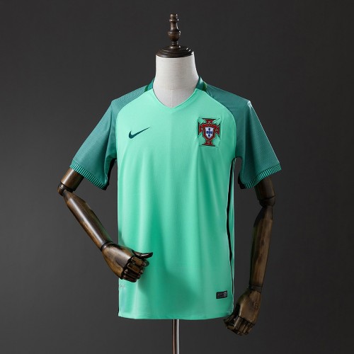 acheter Maillot Portugal Retro Exterieur 2016/2017 acheter Maillot Portugal Retro Exterieur 2016/2017